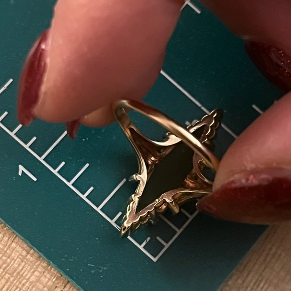 10k Gold Jade Navette Ring size 9.5 - Picture 9 of 14